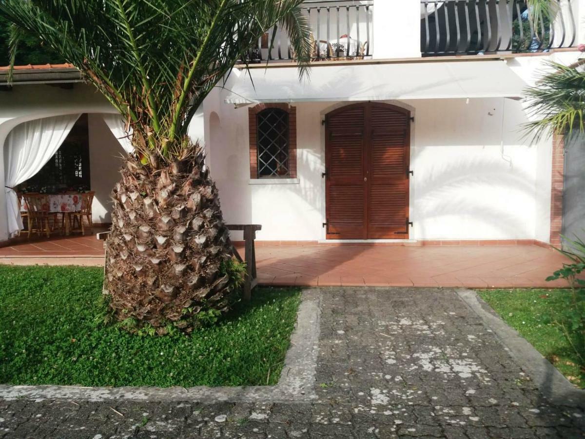 Da Adria Al Corvenale - Casa Vacanze Carrara - Villa Ngoại thất bức ảnh