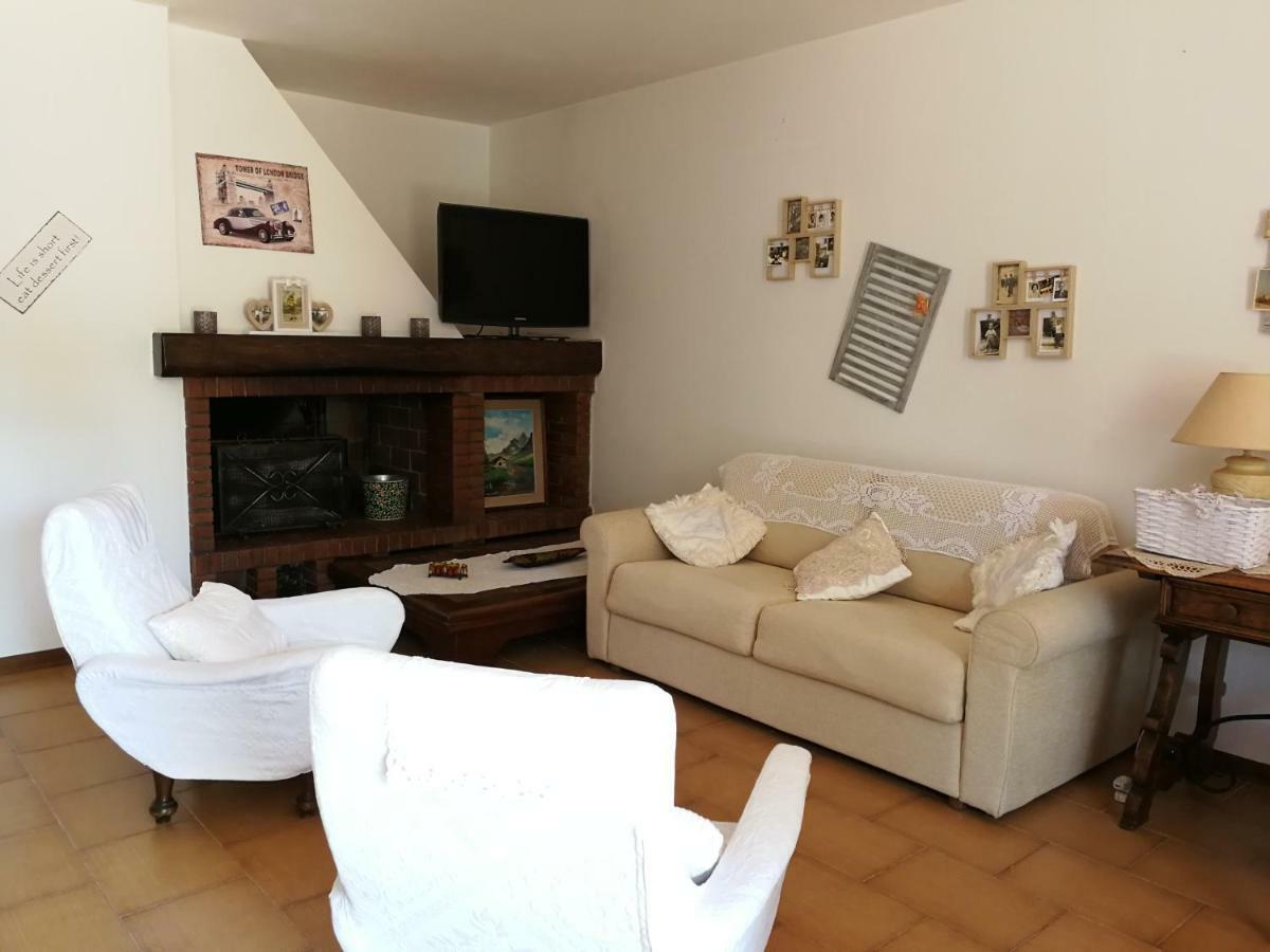 Da Adria Al Corvenale - Casa Vacanze Carrara - Villa Ngoại thất bức ảnh